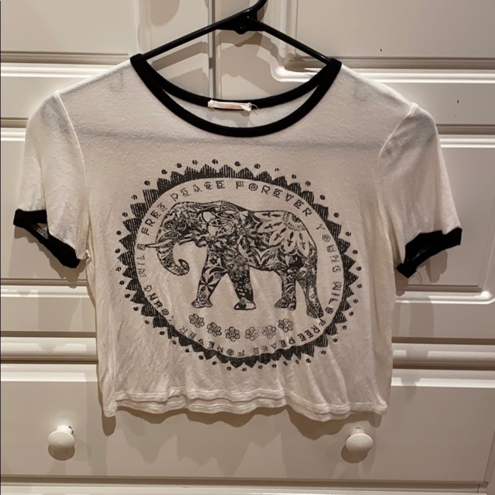 Cropped Elephant tee